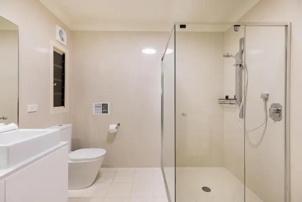 Spacious Hideaway Retreat, Brookfield, ブリスベン エクステリア 写真